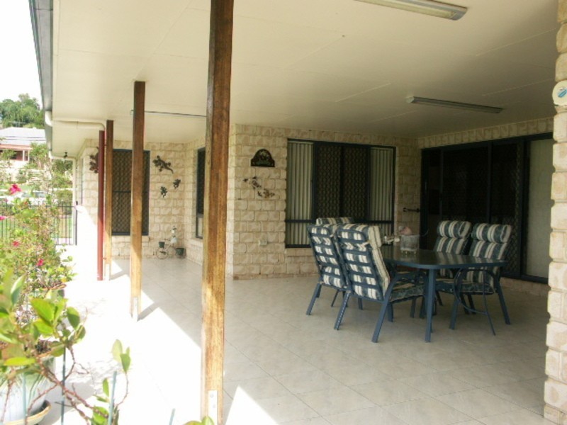 2-4  Oakey Fields Court, Burpengary QLD 4505