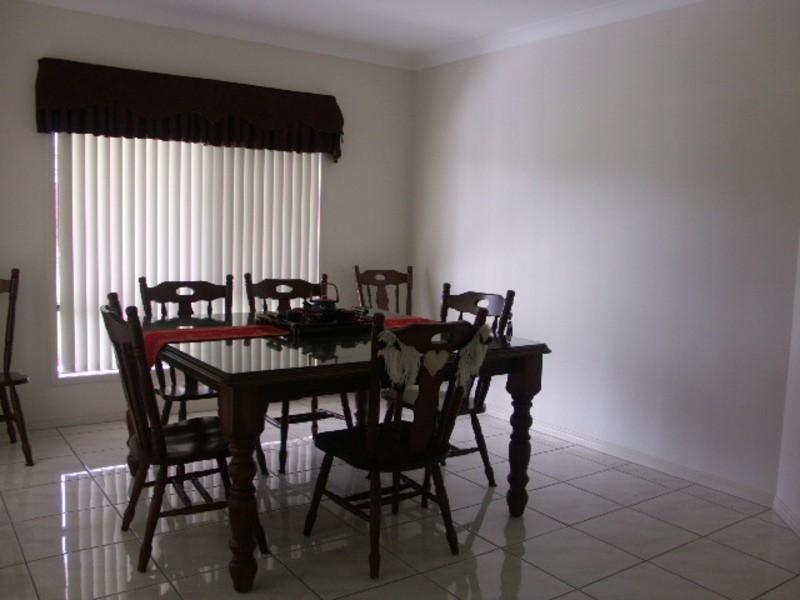 2-4  Oakey Fields Court, Burpengary QLD 4505