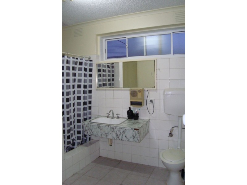 9/3 Lewis Street, Kingsville VIC 3012