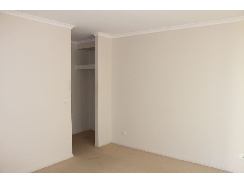 9 Sharpe Street, Hillside VIC 3037