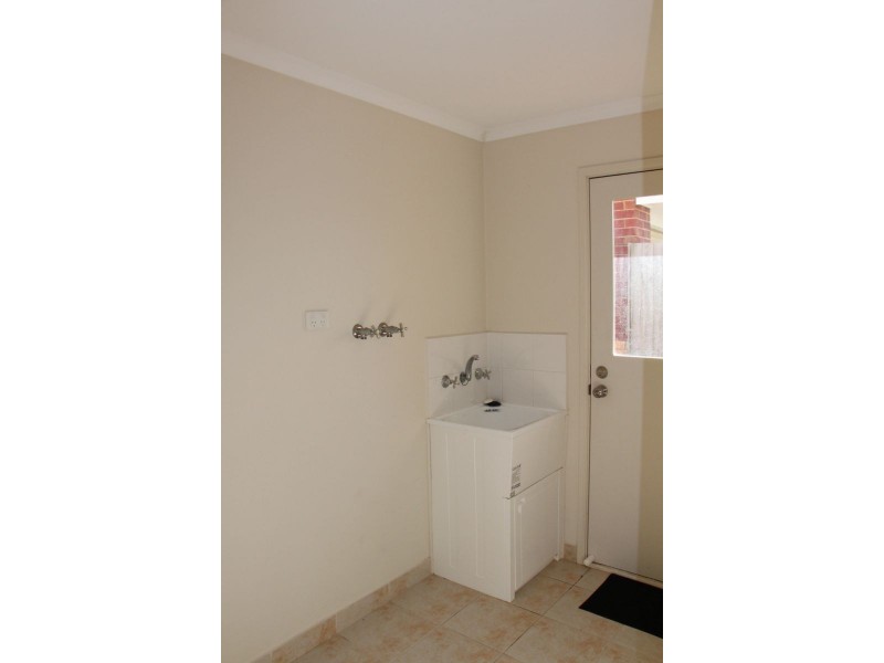 9 Sharpe Street, Hillside VIC 3037