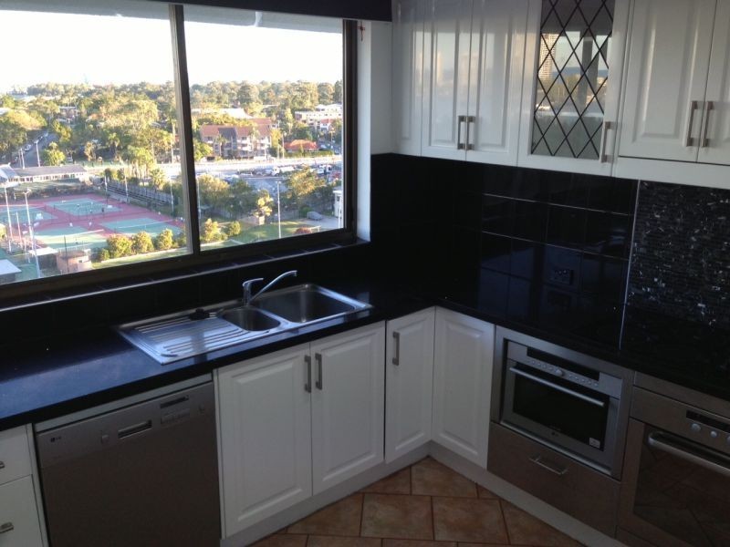 11E/10 Marine Parade, Southport QLD 4215