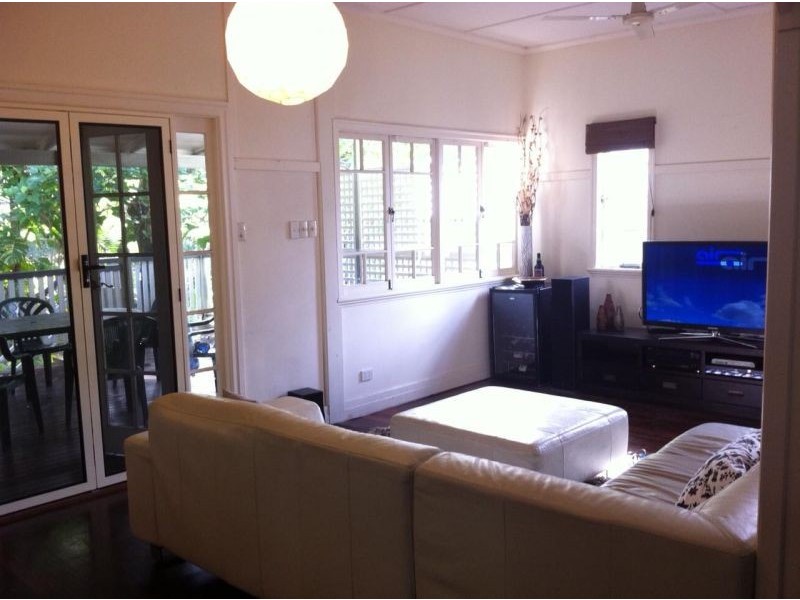 16 Dawson Street, Wooloowin QLD 4030