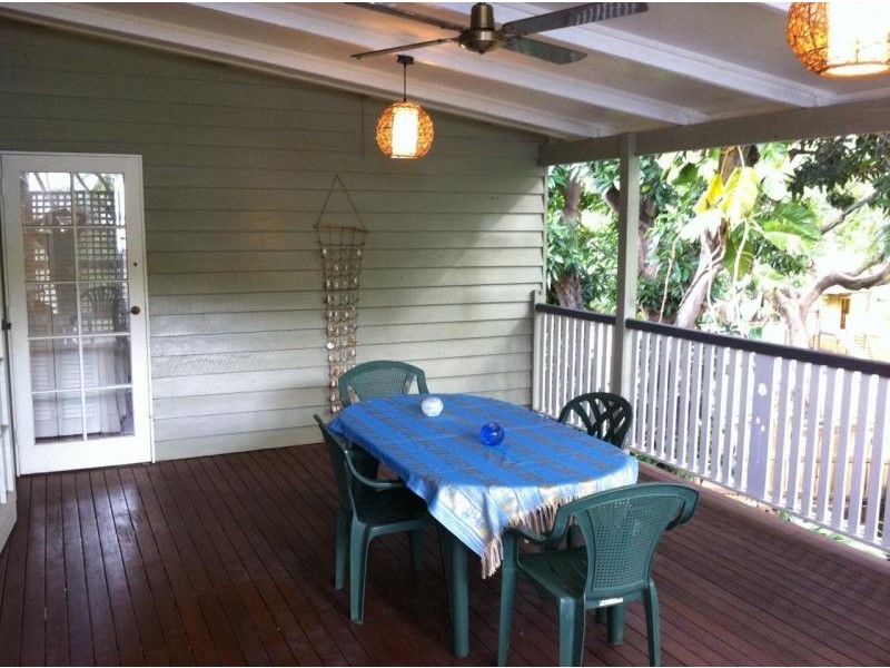 16 Dawson Street, Wooloowin QLD 4030