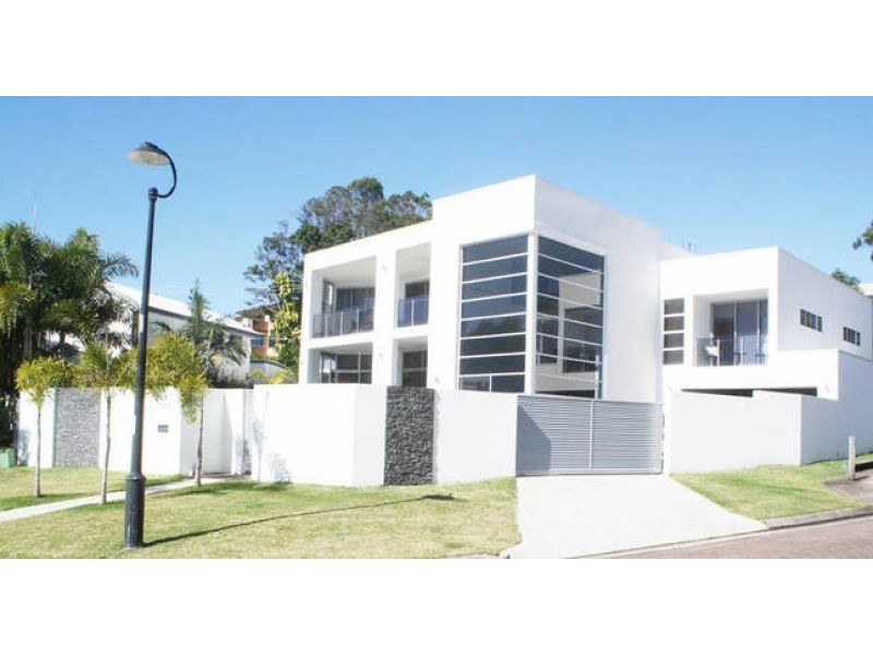 17 Crystal Waves Place, Alexandra Headland QLD 4572