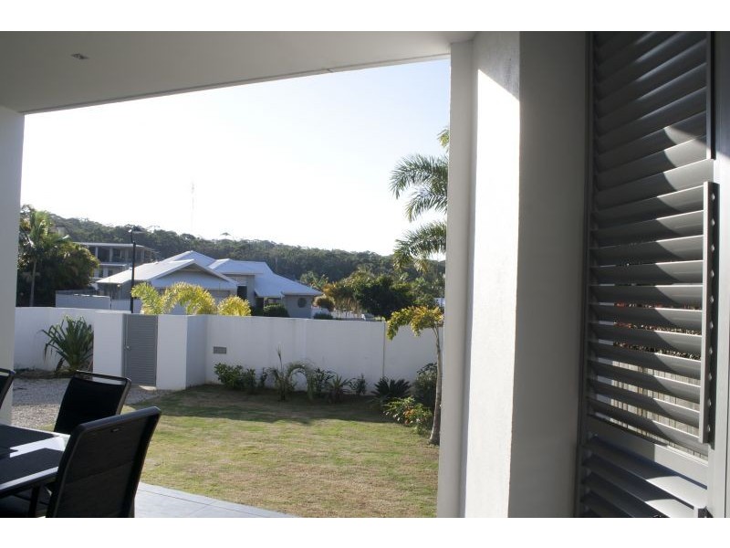 17 Crystal Waves Place, Alexandra Headland QLD 4572