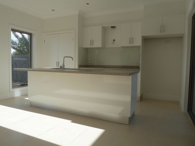 4/12 South Street, Altona Meadows VIC 3028