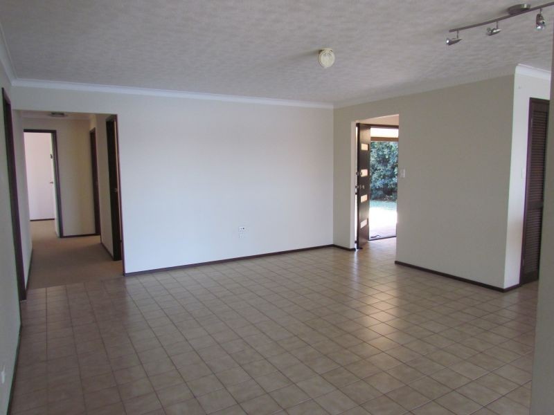 37 Diplacus Drive, Palm Beach QLD 4221