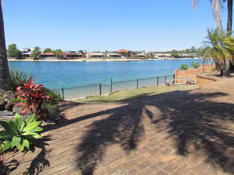 37 Diplacus Drive, Palm Beach QLD 4221