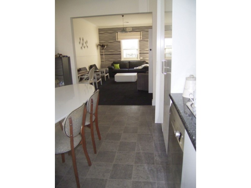 4 Rose Street, California Gully VIC 3556