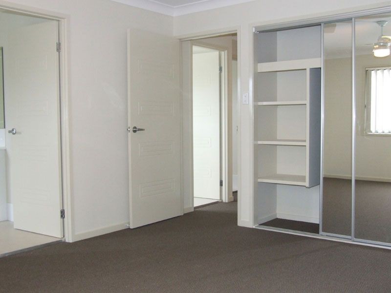 1/10 Chantrill Avenue, Nerang QLD 4211