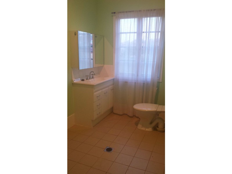 32 McDonald Street, Hawthorne QLD 4171