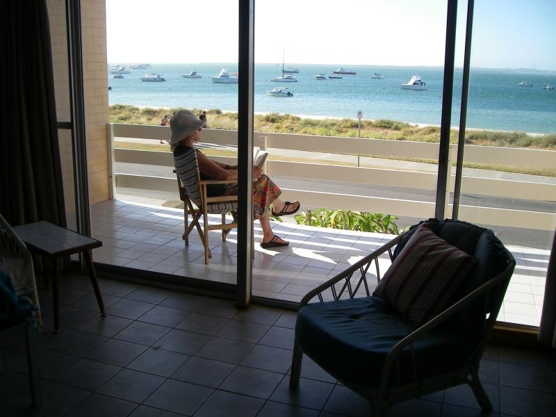 9/153 The Esplanade, Rockingham WA 6168