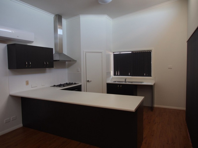 39 Daniels Dr, Newman WA 6753