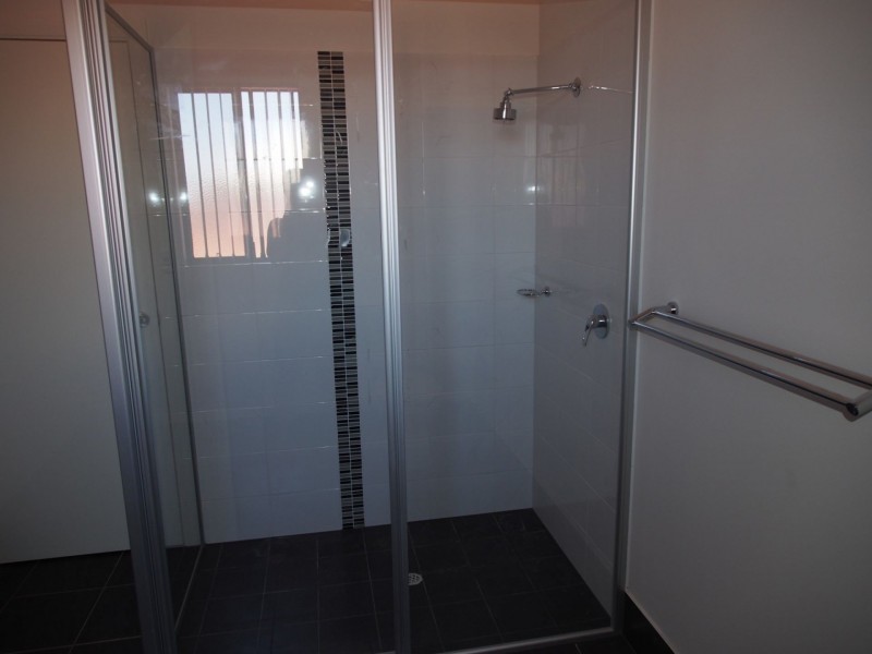 39 Daniels Dr, Newman WA 6753