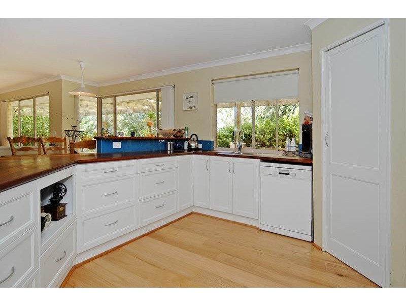 2 Felton Retreat, Mindarie WA 6030