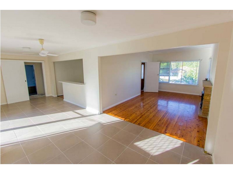 2 Diana St, East Gosford NSW 2250