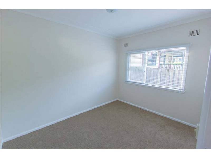 2 Diana St, East Gosford NSW 2250