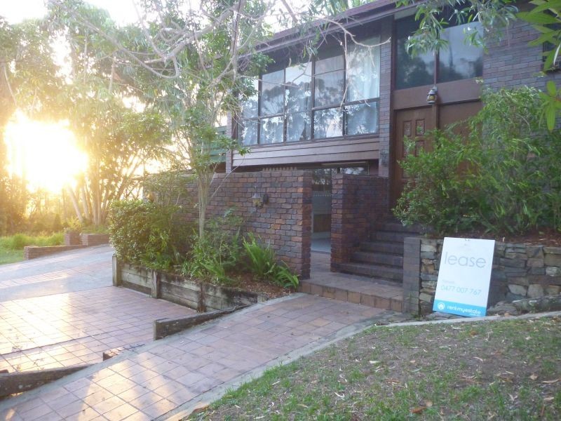 2 The Crescent, Ashmore QLD 4214