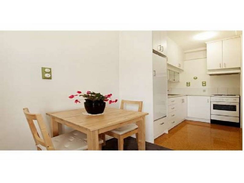 4/55 Filbert Street, Caulfield South VIC 3162