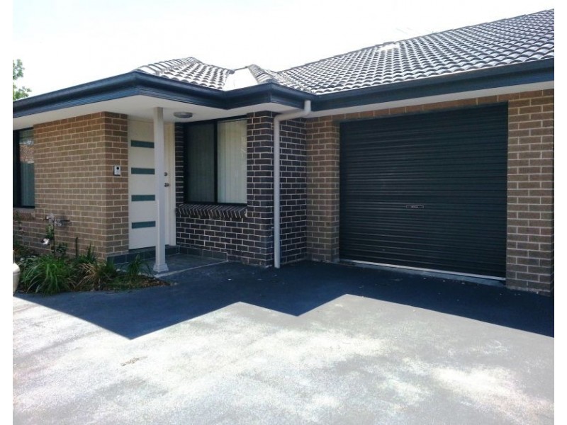 14 Carinya Road, Girraween NSW 2145