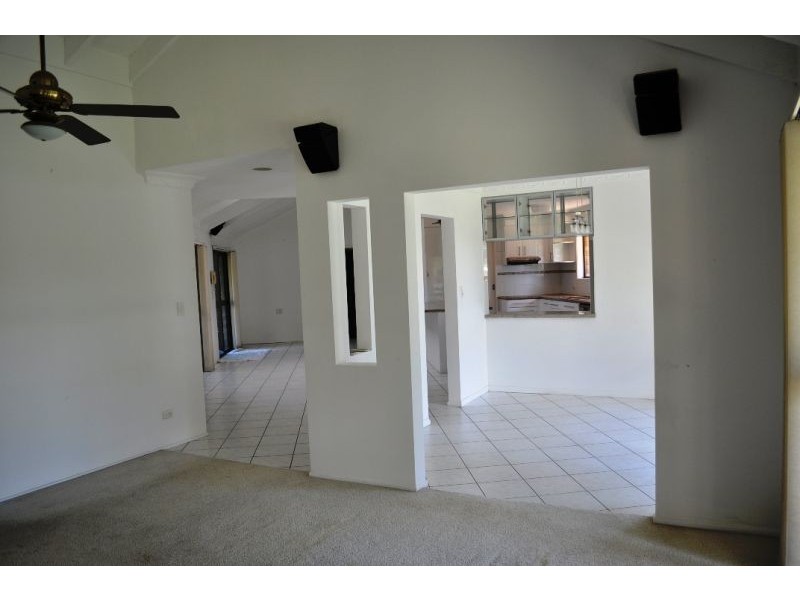 13 Gretel Drive, Mermaid Waters QLD 4218