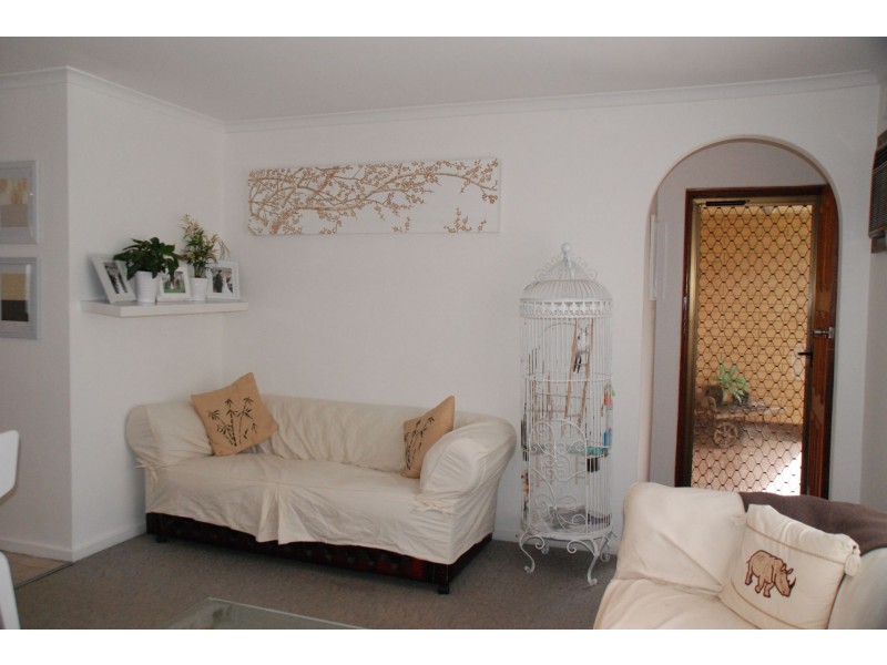 2/97 Valley Rd, Hope Valley SA 5090