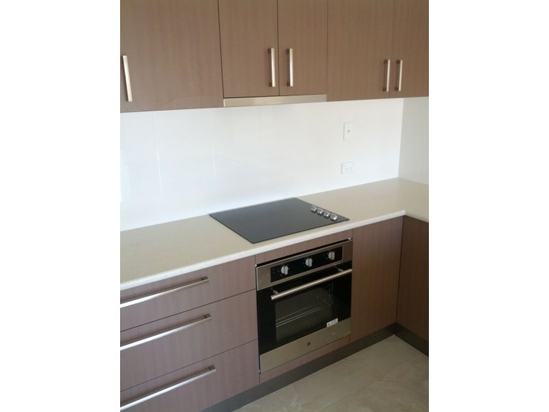 43 Springwood Avenue, Pacific Pines QLD 4211