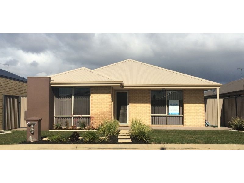 5 Narbonne Way, Piara Waters WA 6112