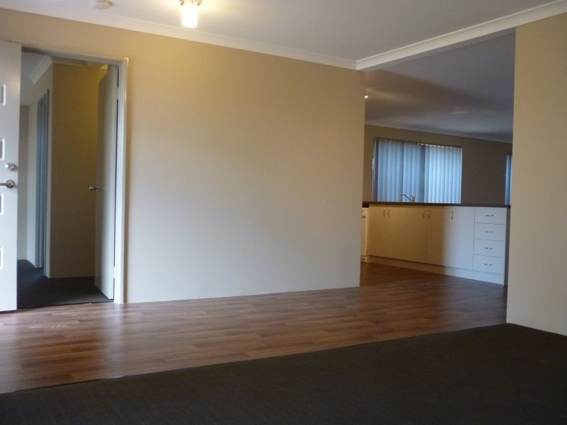 5 Narbonne Way, Piara Waters WA 6112