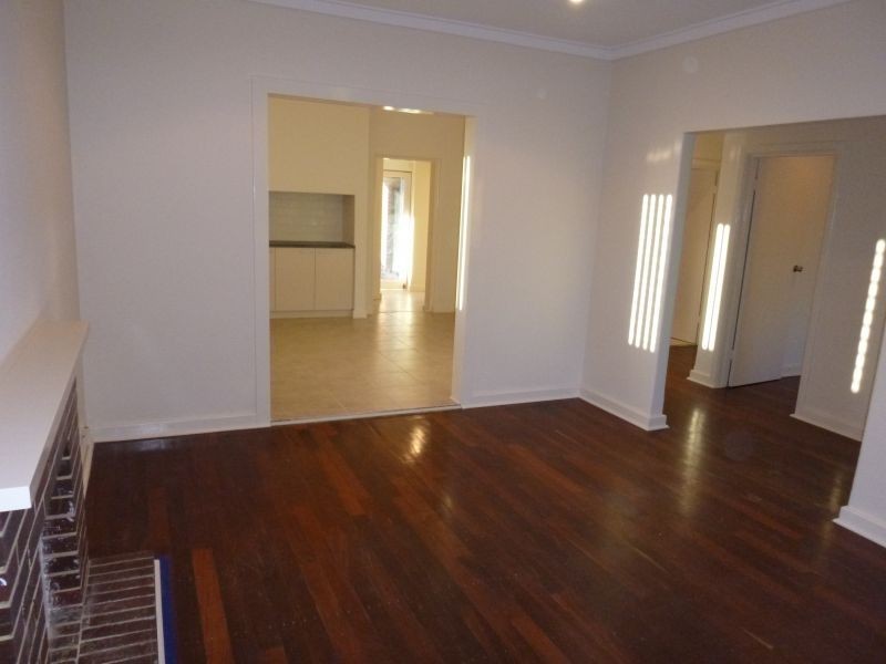 7 Canterbury Court, Nollamara WA 6061