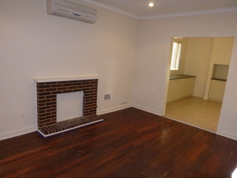7 Canterbury Court, Nollamara WA 6061