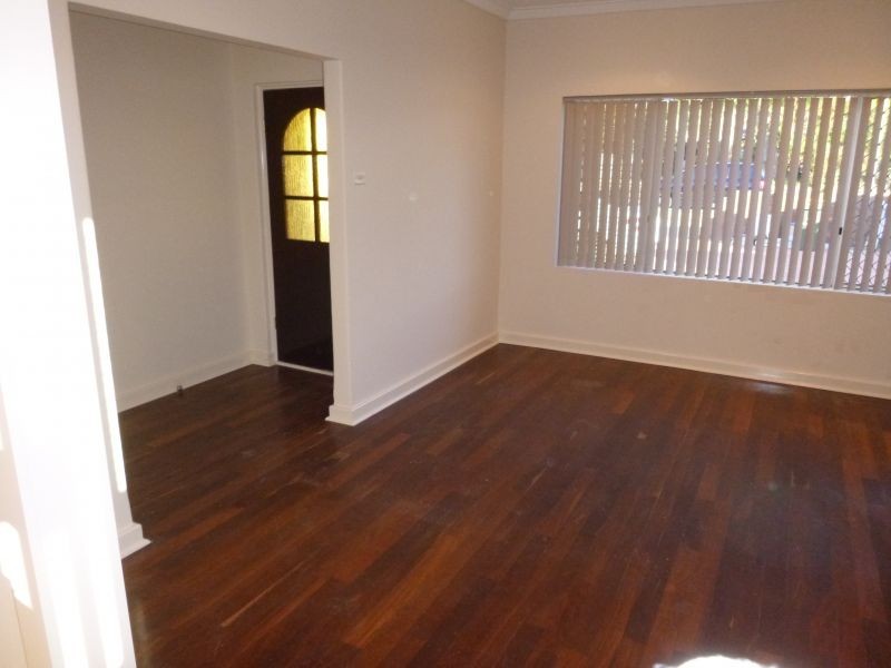 7 Canterbury Court, Nollamara WA 6061