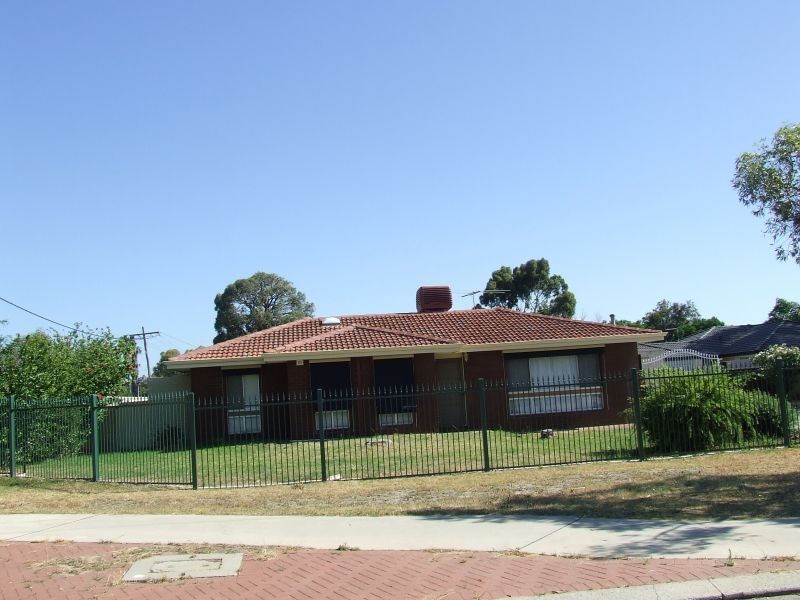 10 Salisbury Road, Midvale WA 6056