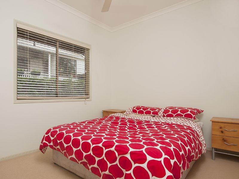 2/61 Harris Street, Wellington Point QLD 4160