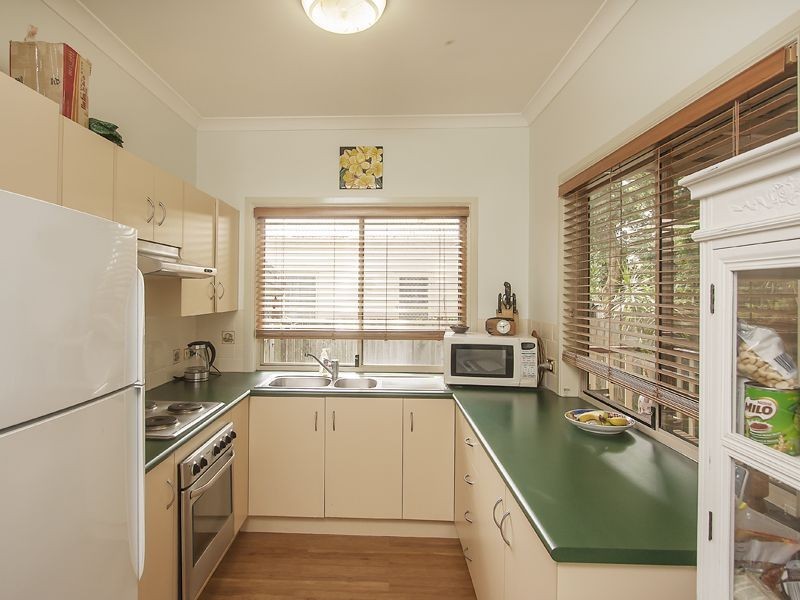 2/61 Harris Street, Wellington Point QLD 4160