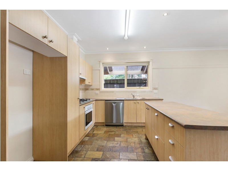 4/2-6 Melbourne Rd, Gisborne VIC 3437
