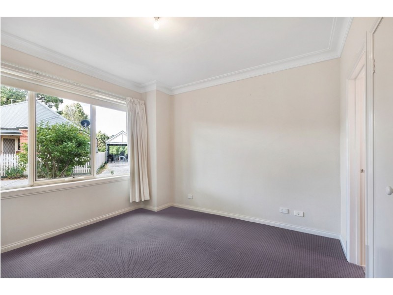 4/2-6 Melbourne Rd, Gisborne VIC 3437