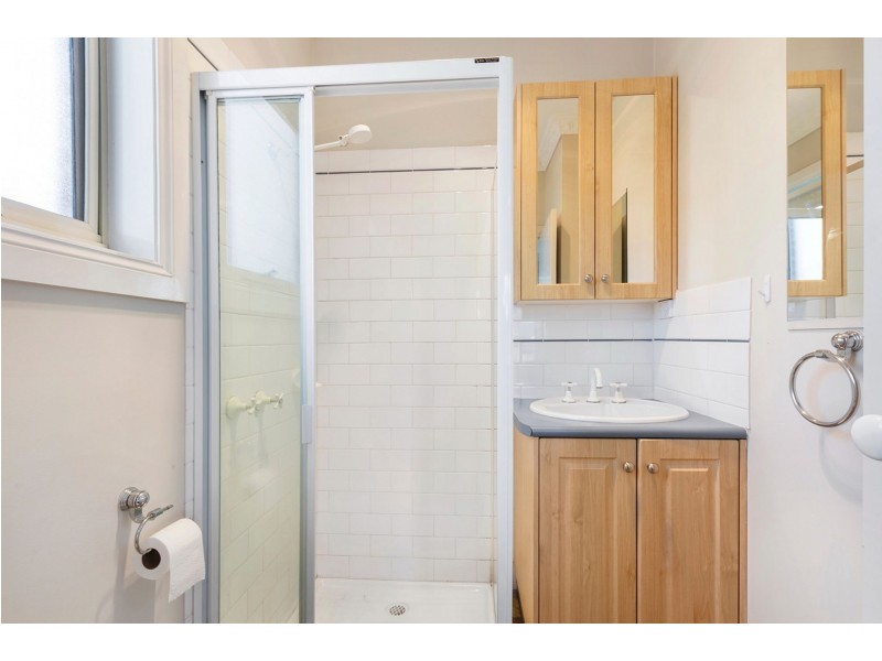 4/2-6 Melbourne Rd, Gisborne VIC 3437