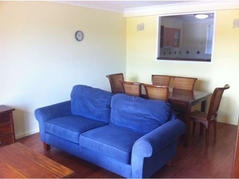 77 Warren, St Lucia QLD 4067