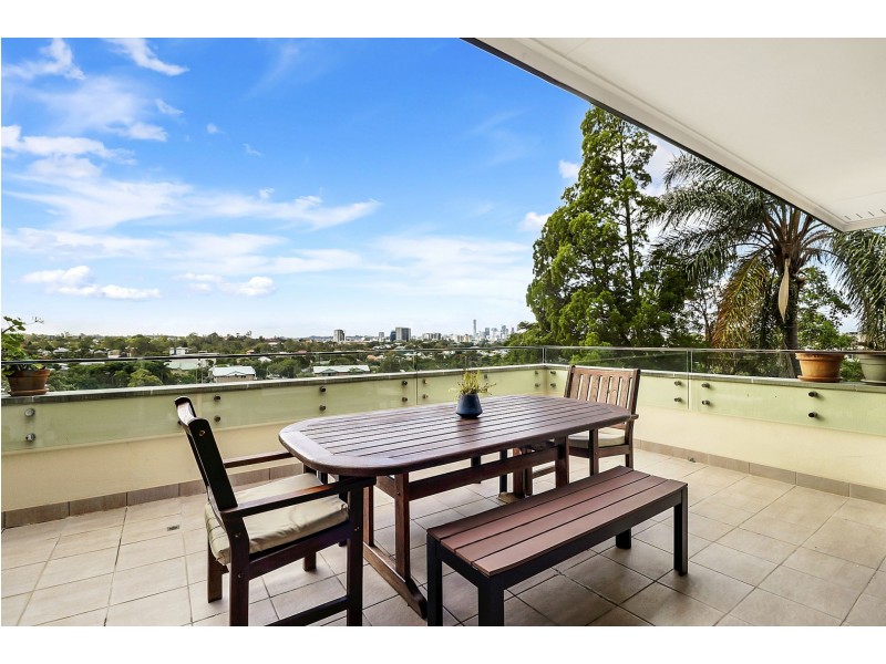 15/108 Swann Rd, Taringa QLD 4068
