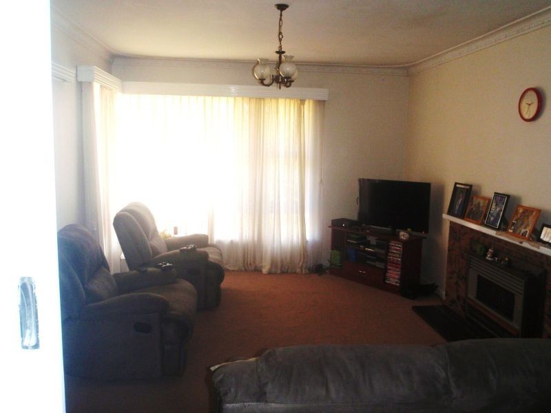 18 Errinbee Street, Riverton WA 6148