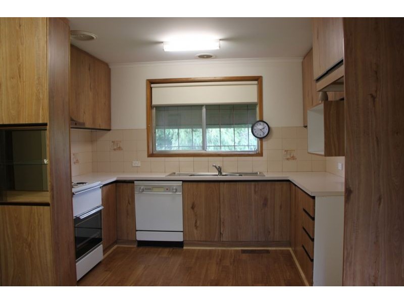 6 Jessop Court, Gladstone Park VIC 3043