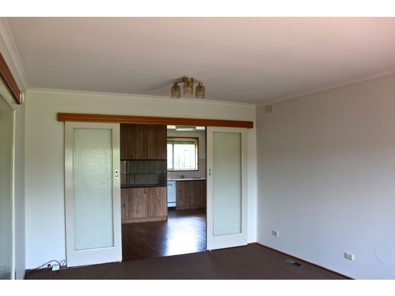 6 Jessop Court, Gladstone Park VIC 3043