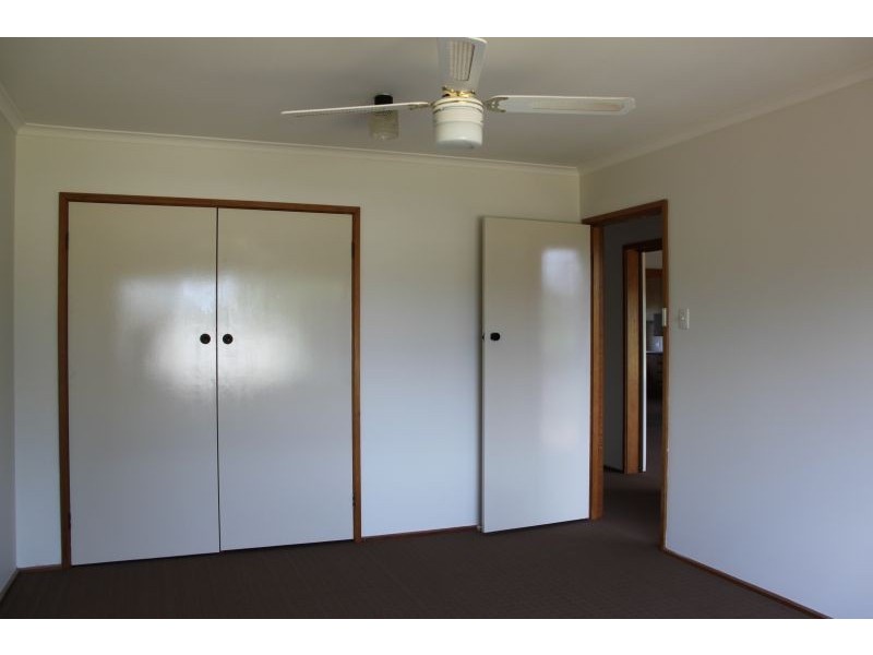 6 Jessop Court, Gladstone Park VIC 3043