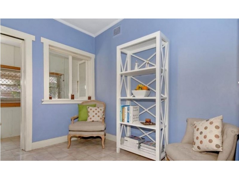 35 Thompson St, Earlwood NSW 2206