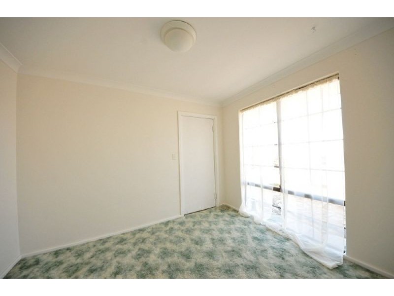 4 Malibu Road, Safety Bay WA 6169