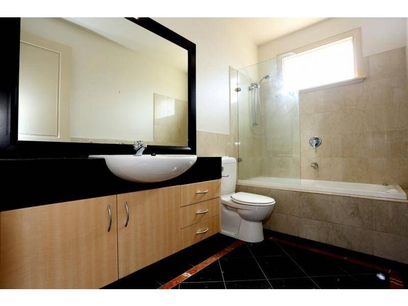 8C Surrey Road, South Yarra VIC 3141