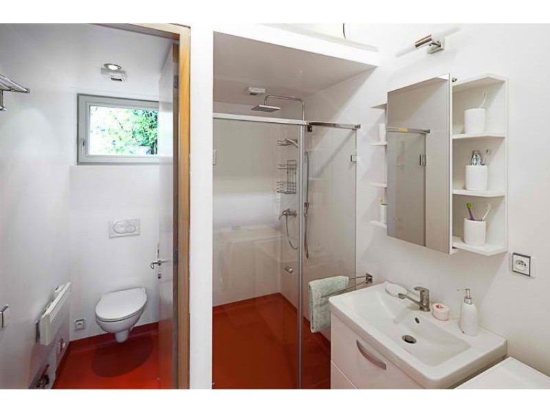 9 Eastwood Street, Kensington VIC 3031