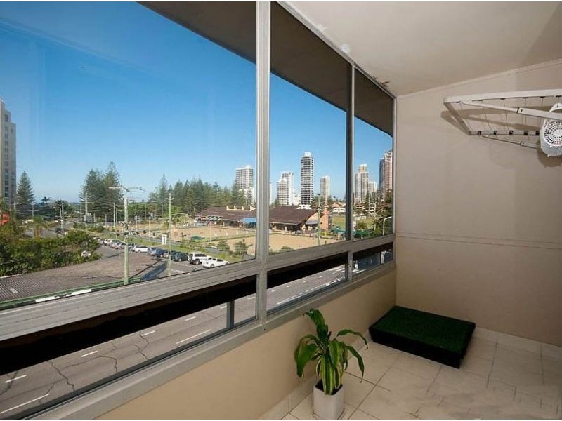 14/19-21 Armrick Avenue, Broadbeach QLD 4218